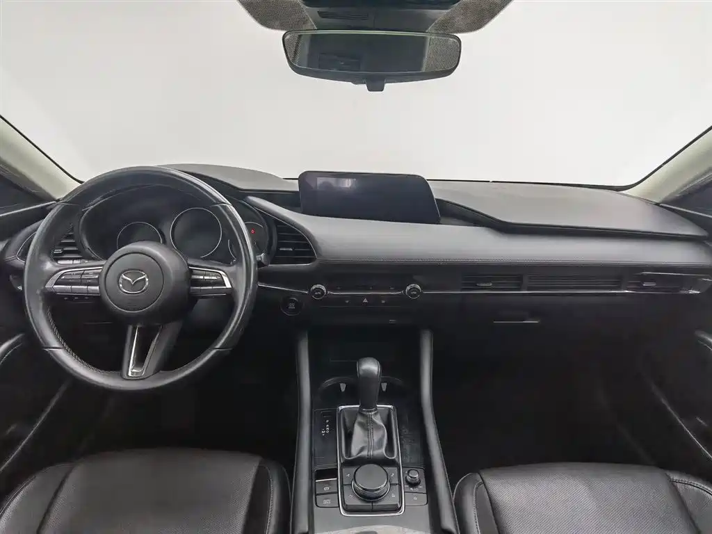 Mazda Mazda3 3 2020 2.0L AT