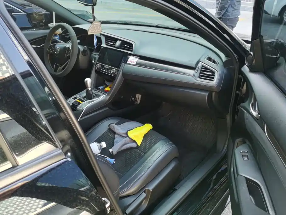 Honda Civic — миниатюра 8