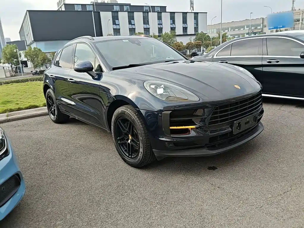 Porsche Macan — миниатюра 4