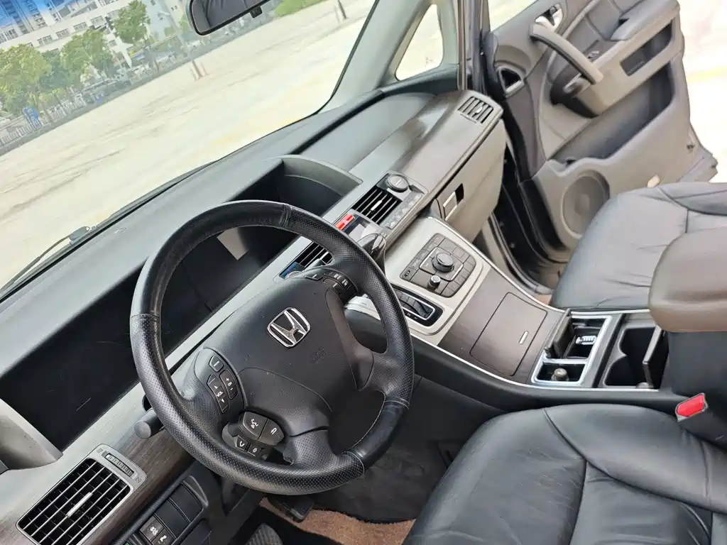 Honda Elysion — миниатюра 11