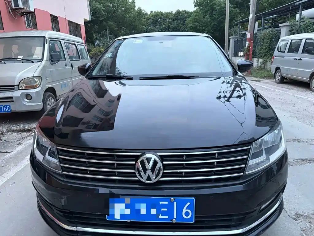 Volkswagen Lavida — миниатюра 5