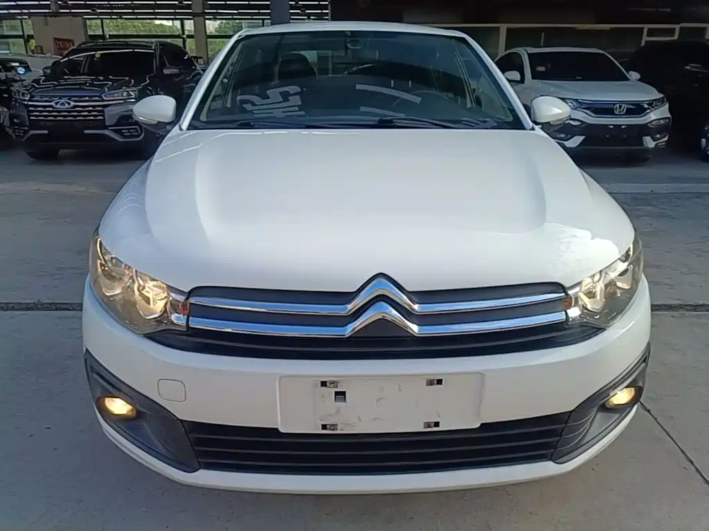 Citroen Elysee — миниатюра 3