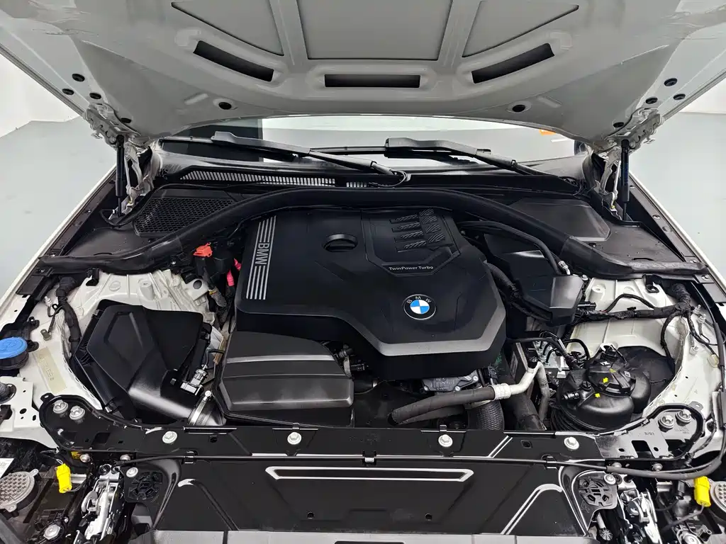 BMW 3 Series — миниатюра 6