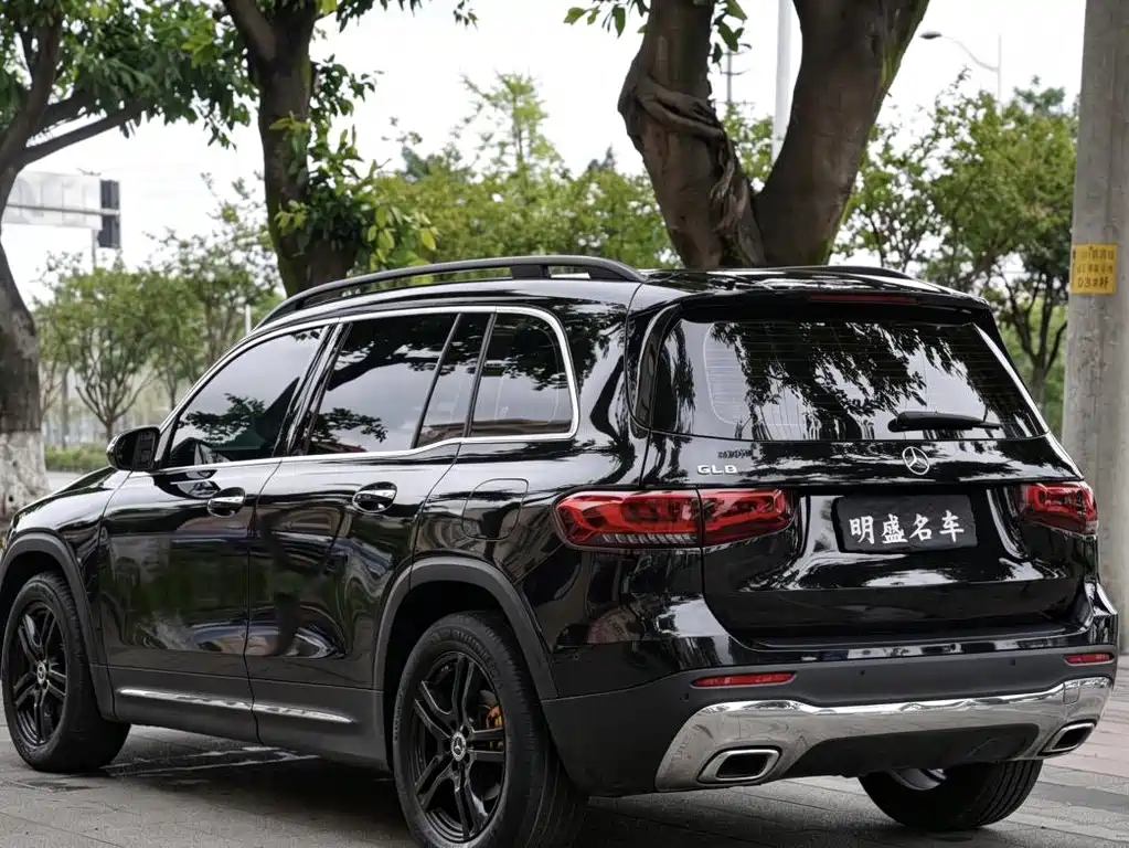 Mercedes-Benz GLB — миниатюра 18