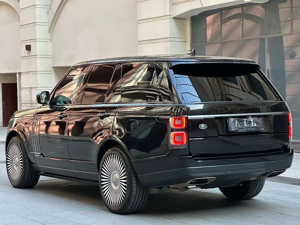 Land Rover Range Rover — миниатюра 12