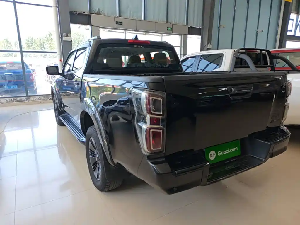 Isuzu D-MAX — миниатюра 5