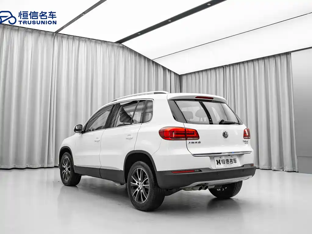 Volkswagen Tiguan 2016 300TSI AT Luxury