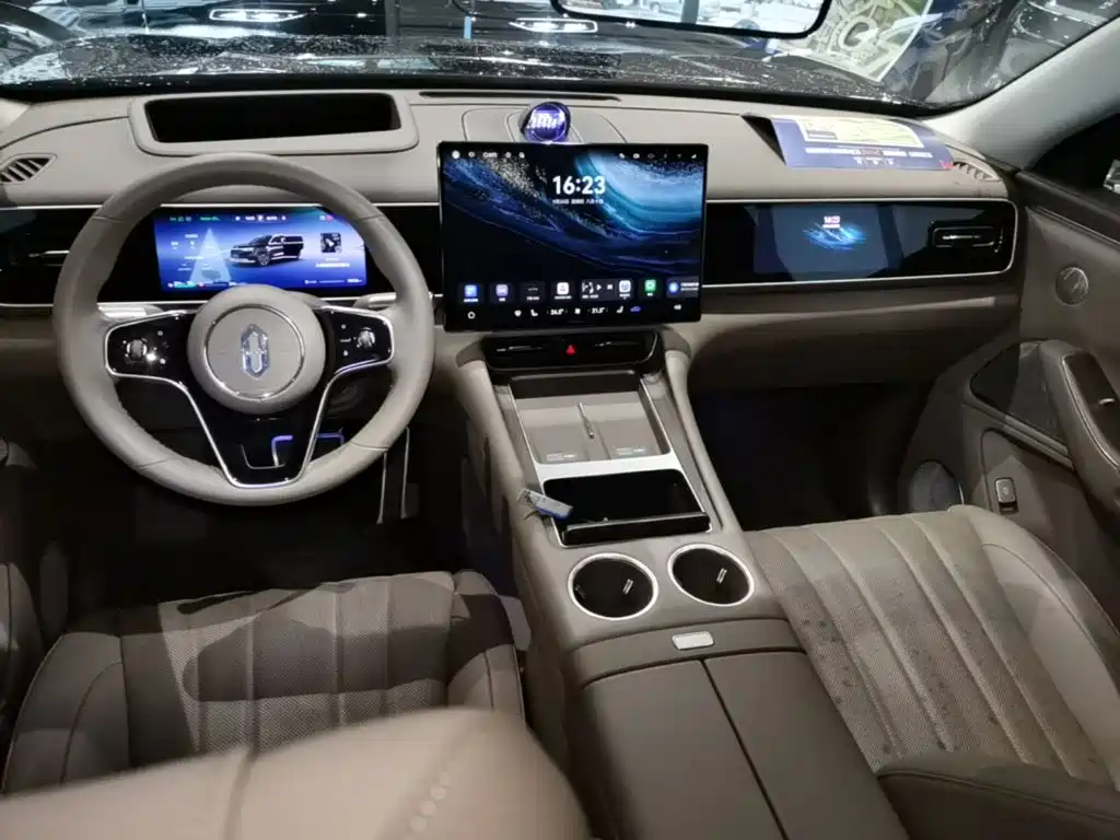 AITO AITO M7 — миниатюра 10