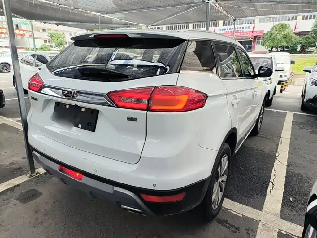 Geely Boyue — миниатюра 7