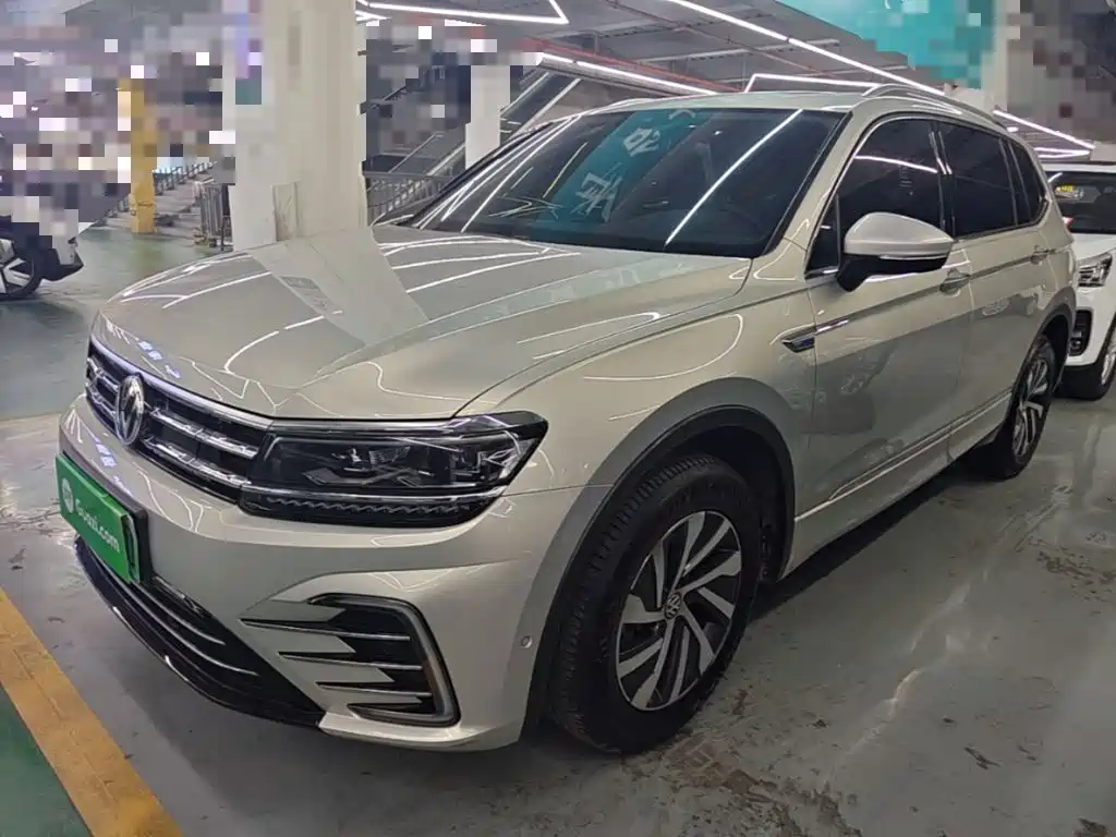Volkswagen Tiguan L PHEV — миниатюра 2