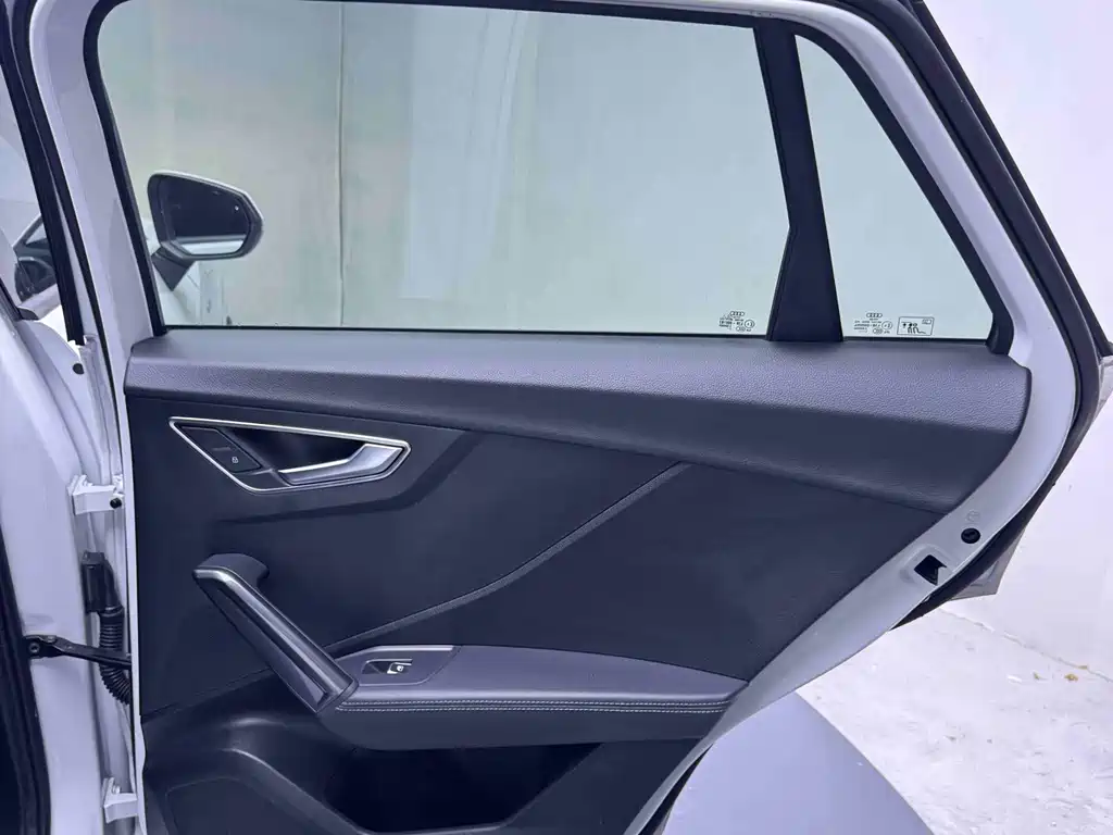 Audi Q2L — миниатюра 30