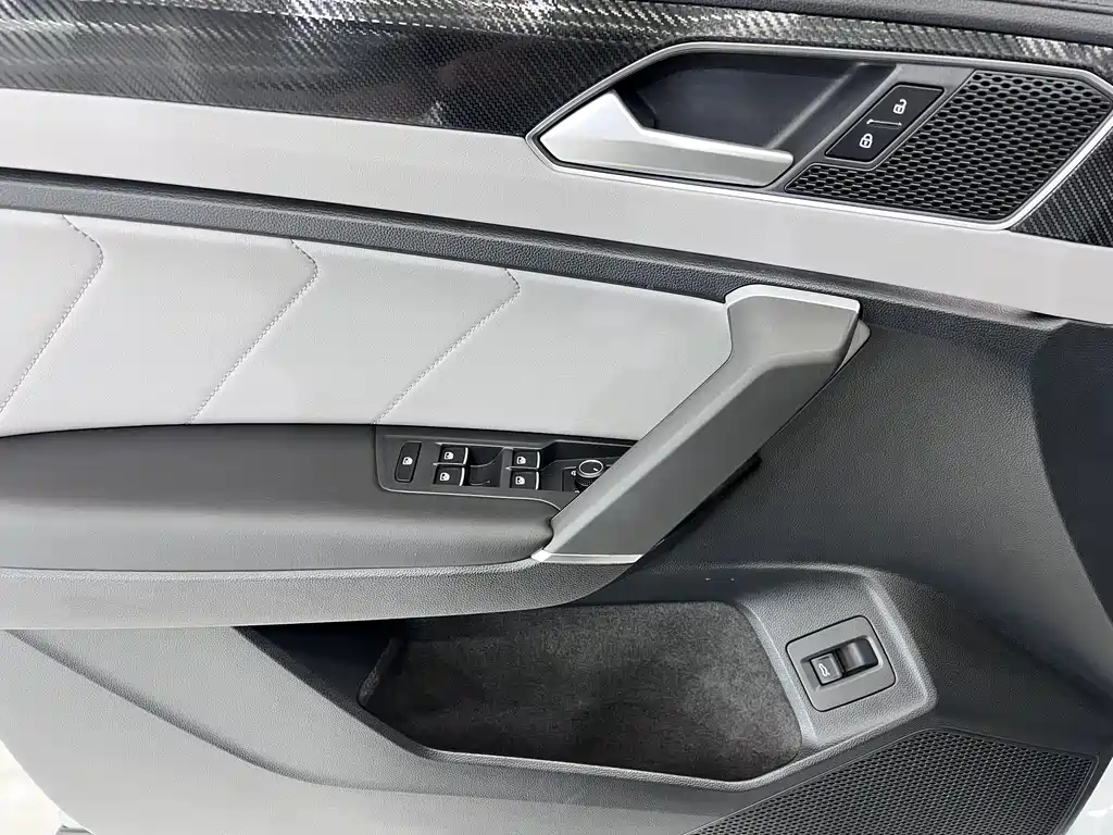 Volkswagen Tayron 2023 280TSI Luxury Plus