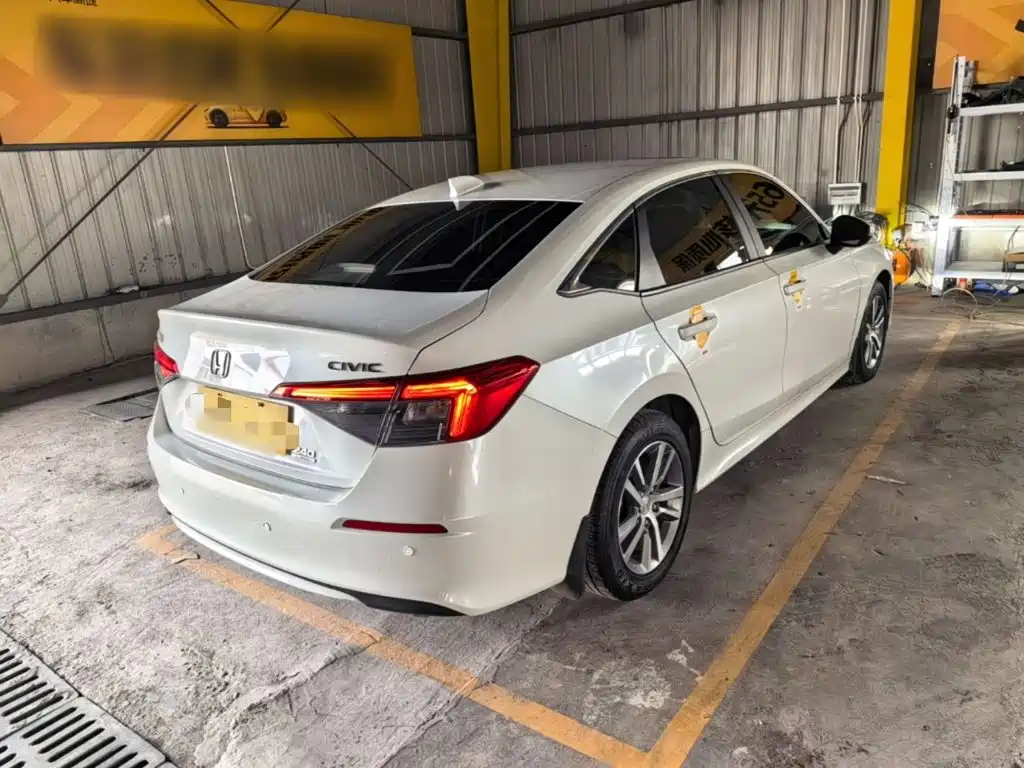 Honda Civic — миниатюра 7