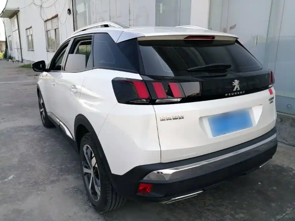 Peugeot 4008 — миниатюра 5