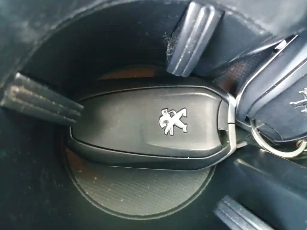 Peugeot 4008 — миниатюра 9