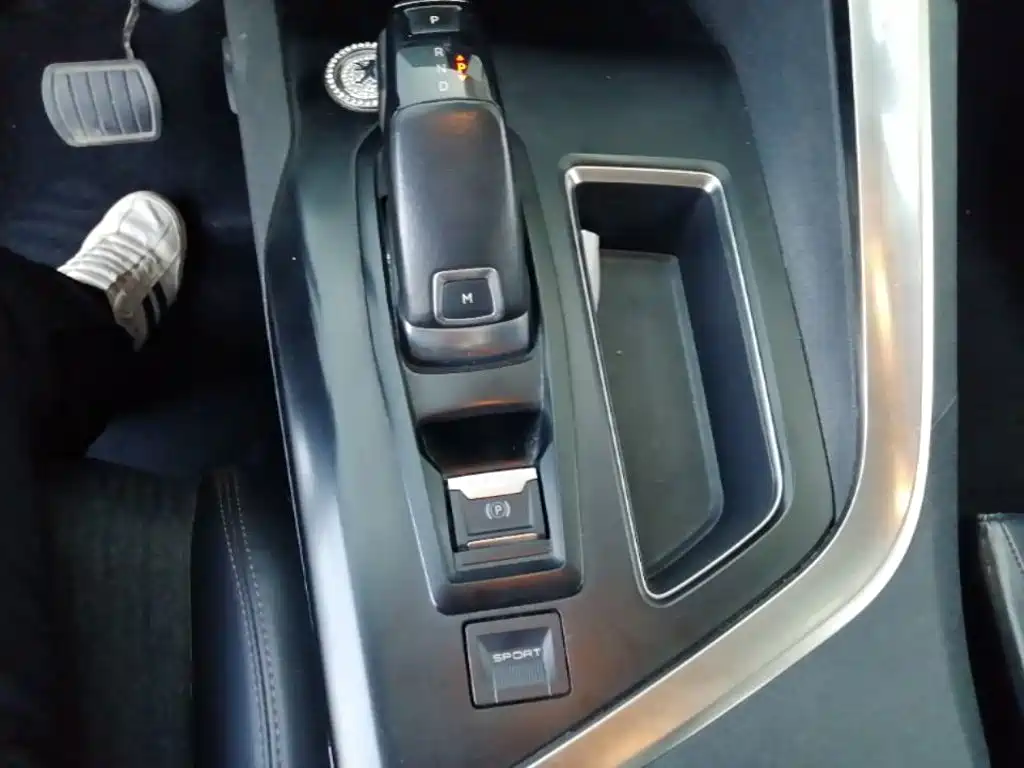 Peugeot 4008 — миниатюра 14