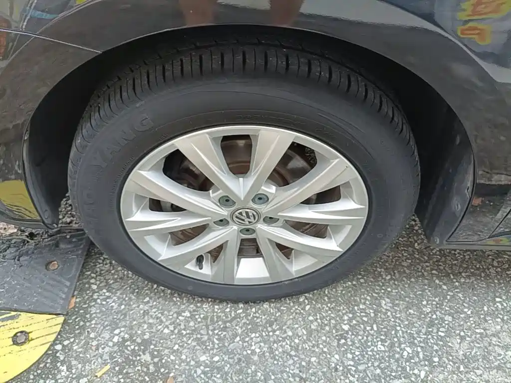 Volkswagen Lavida — миниатюра 23