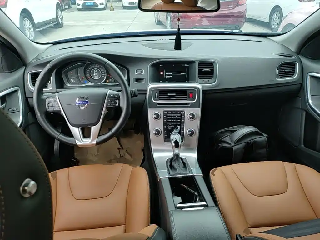 Volvo S60 — миниатюра 10