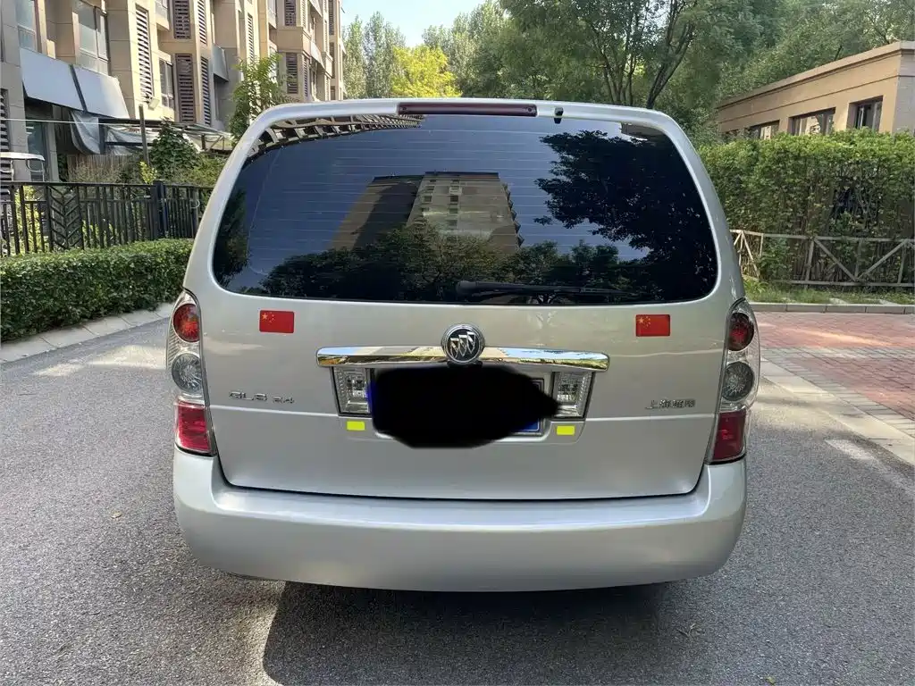 Buick GL8 — миниатюра 8