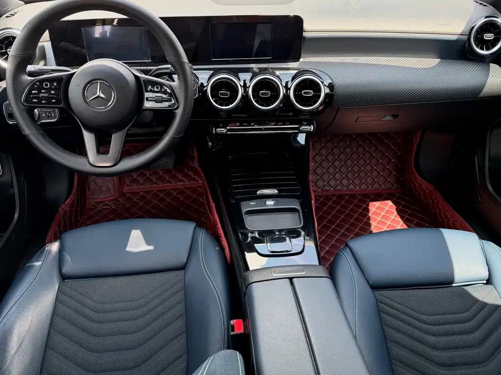 Mercedes-Benz A-Class — миниатюра 12