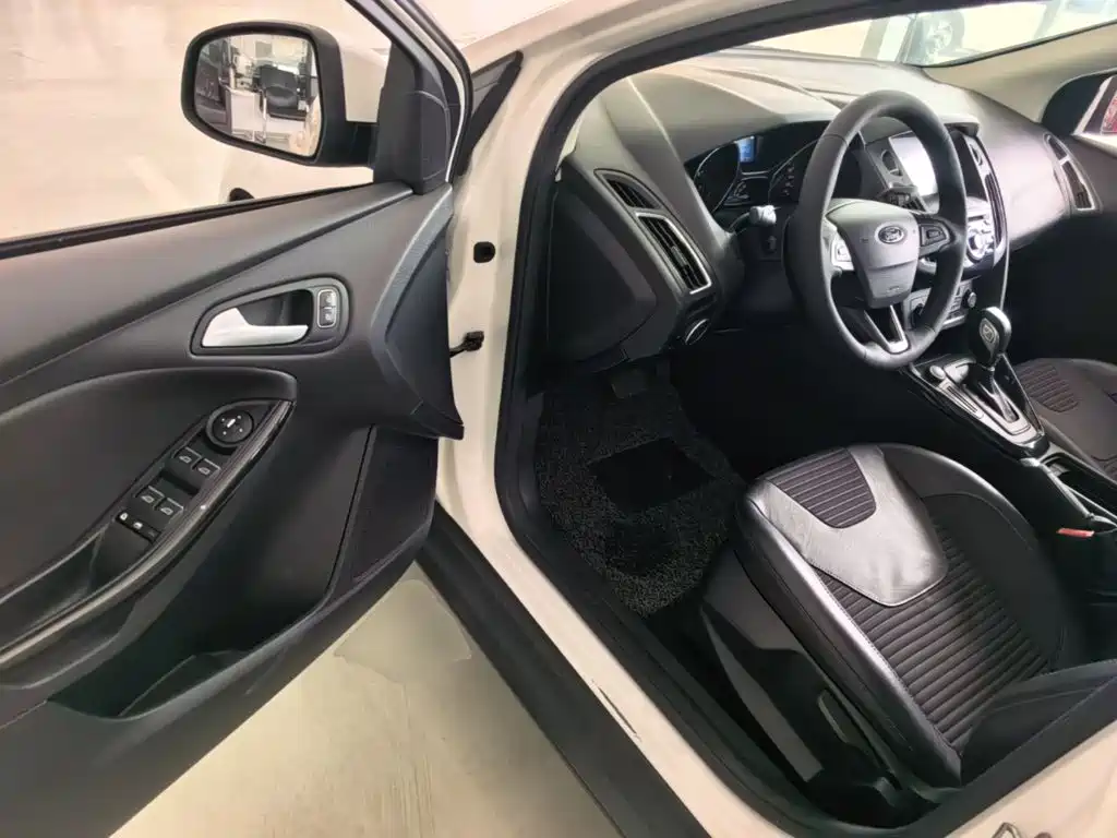 Ford Focus — миниатюра 16