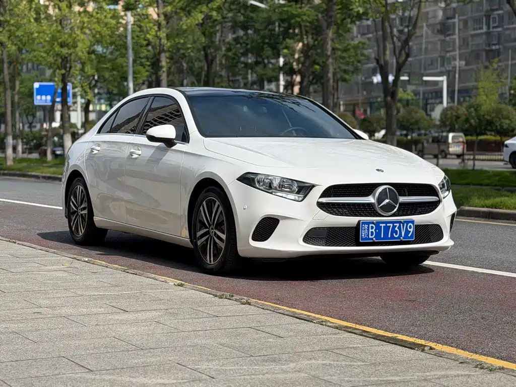 Mercedes-Benz A-Class — миниатюра 3