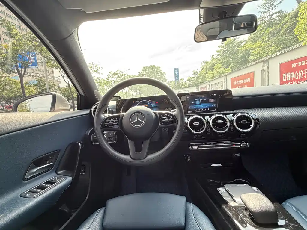 Mercedes-Benz A-Class — миниатюра 14