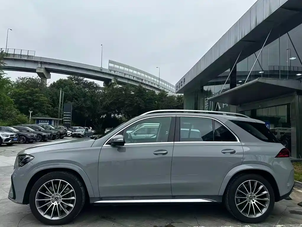 Mercedes-Benz GLE (Import) — миниатюра 6