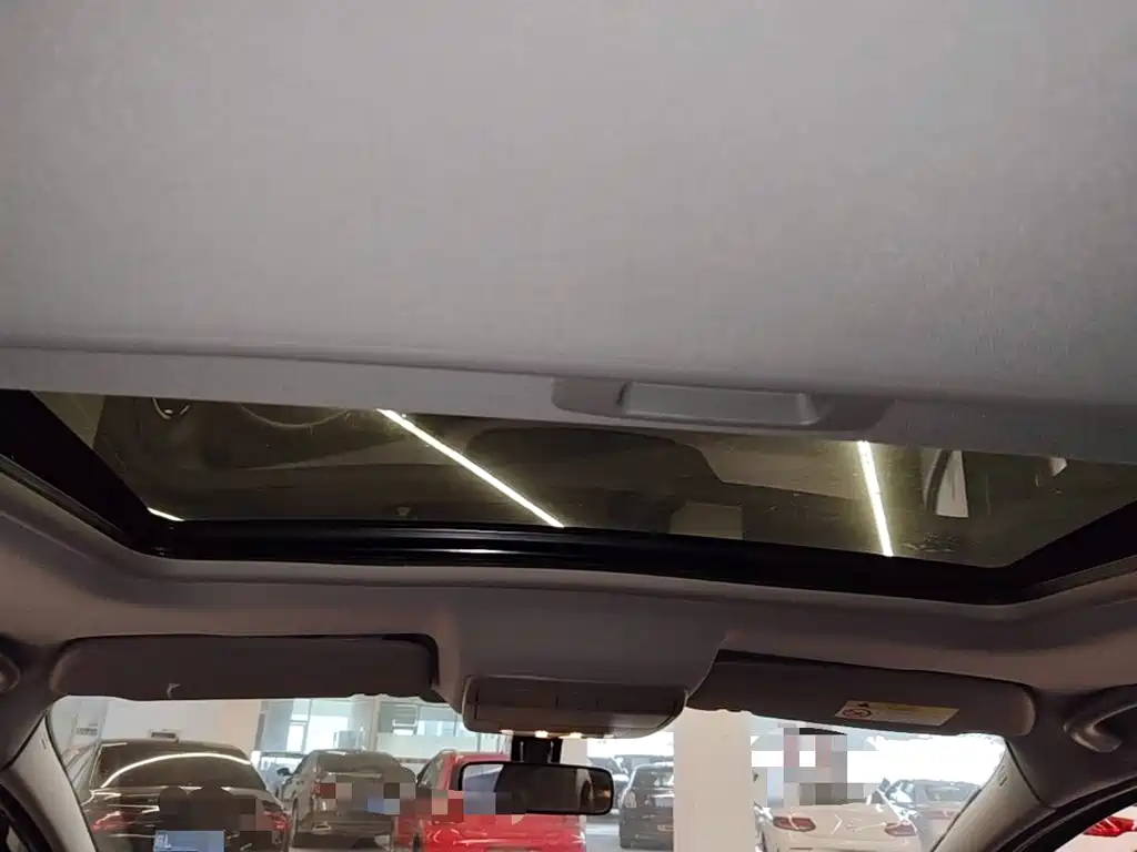 Peugeot 3008 — миниатюра 18