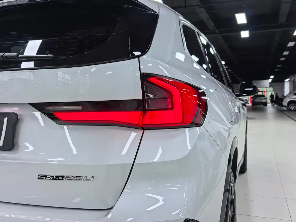 BMW X1 2023 sDrive20Li X