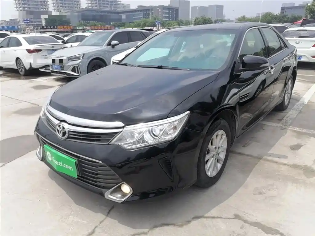 Toyota Camry 2015