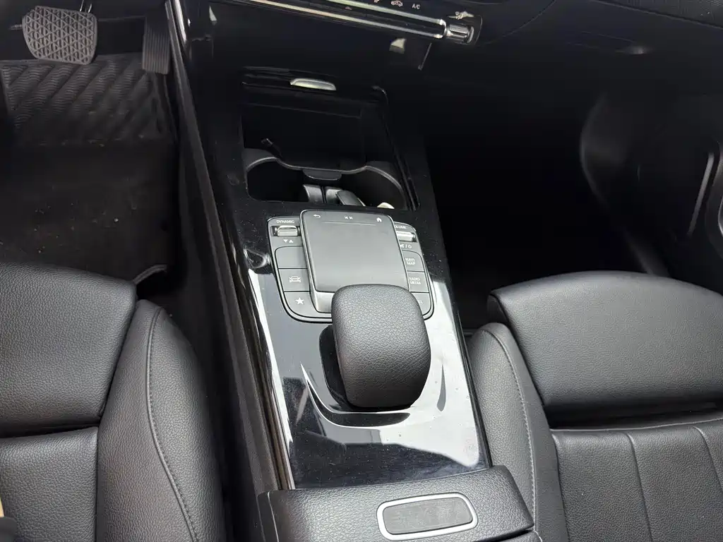 Mercedes-Benz A-Class — миниатюра 7