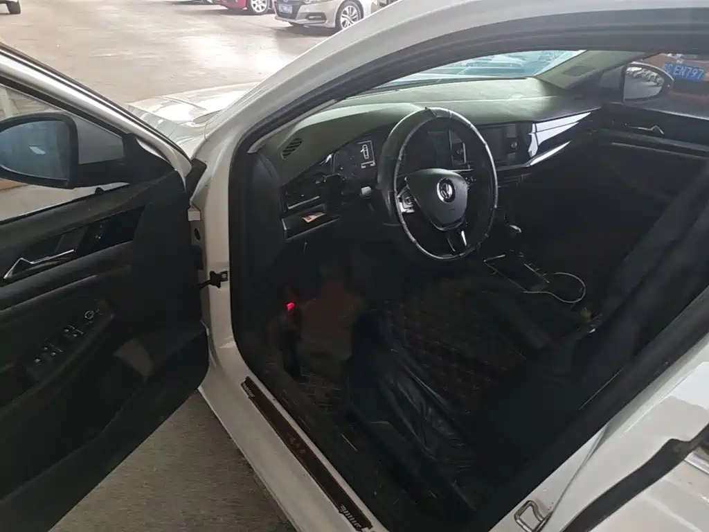 Volkswagen Bora — миниатюра 16
