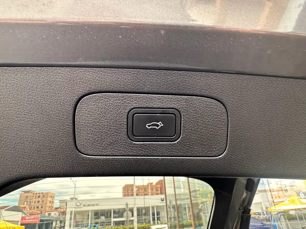 Geely 博越REV — миниатюра 17