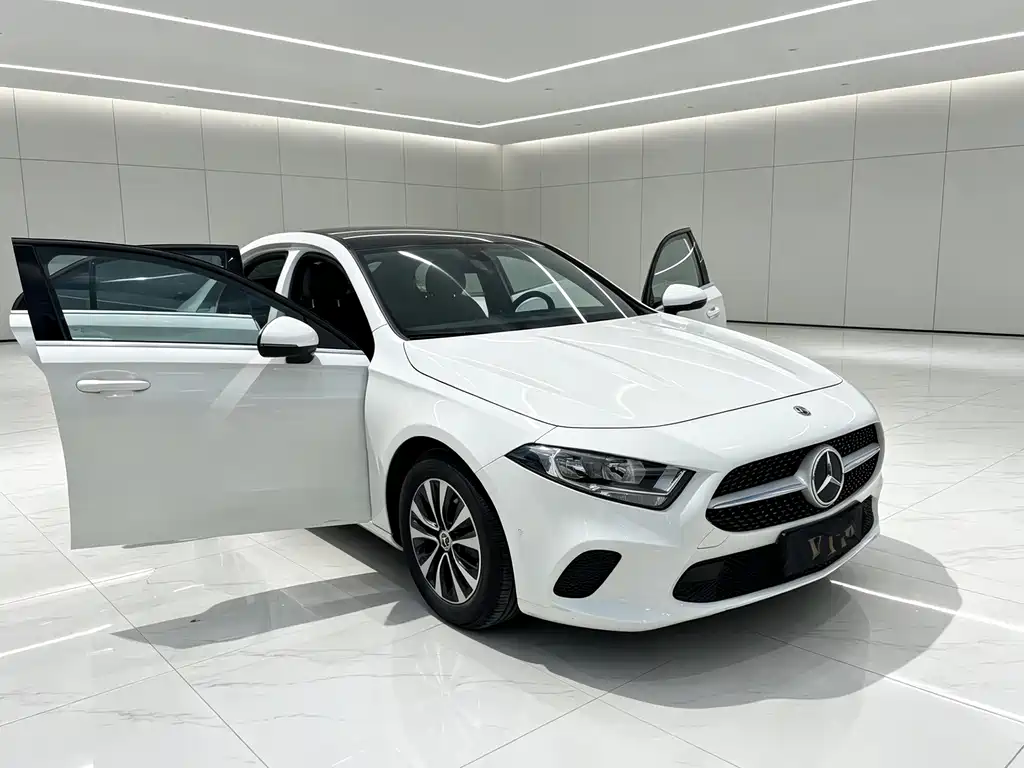 Mercedes-Benz A-Class — миниатюра 3