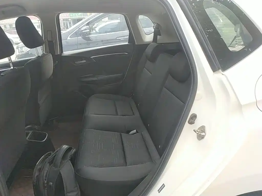 Honda Fit — миниатюра 17