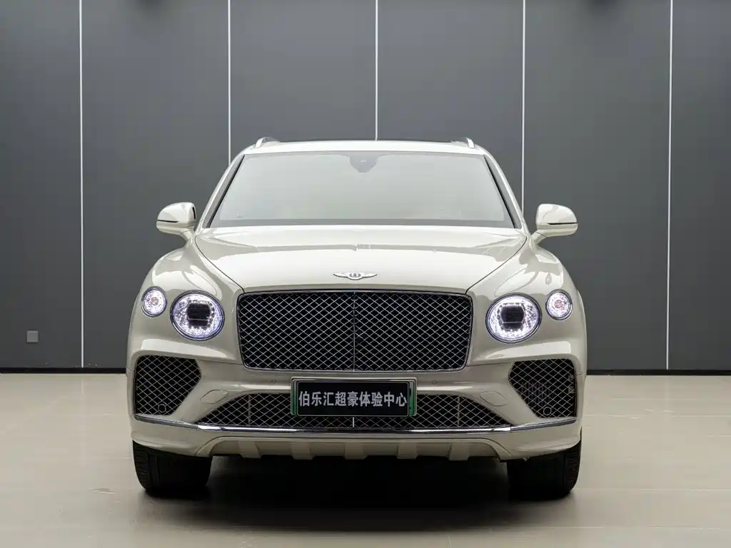 Bentley Bentayga PHEV — миниатюра 4