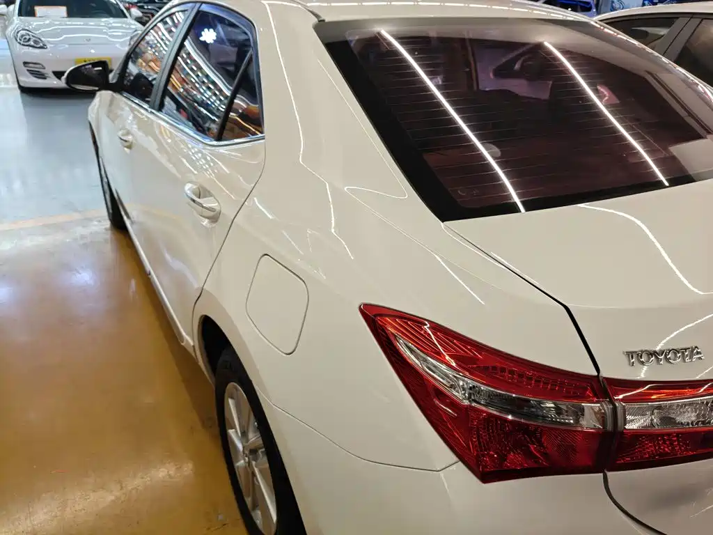 Toyota Corolla — миниатюра 8