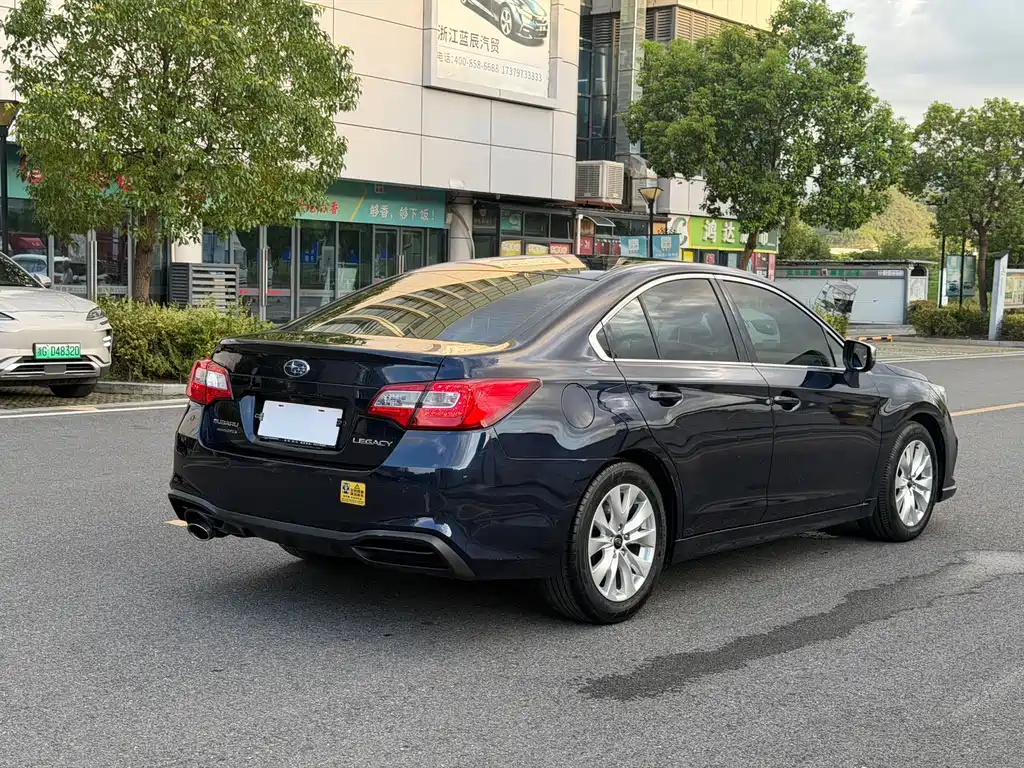 Subaru Legacy — миниатюра 7