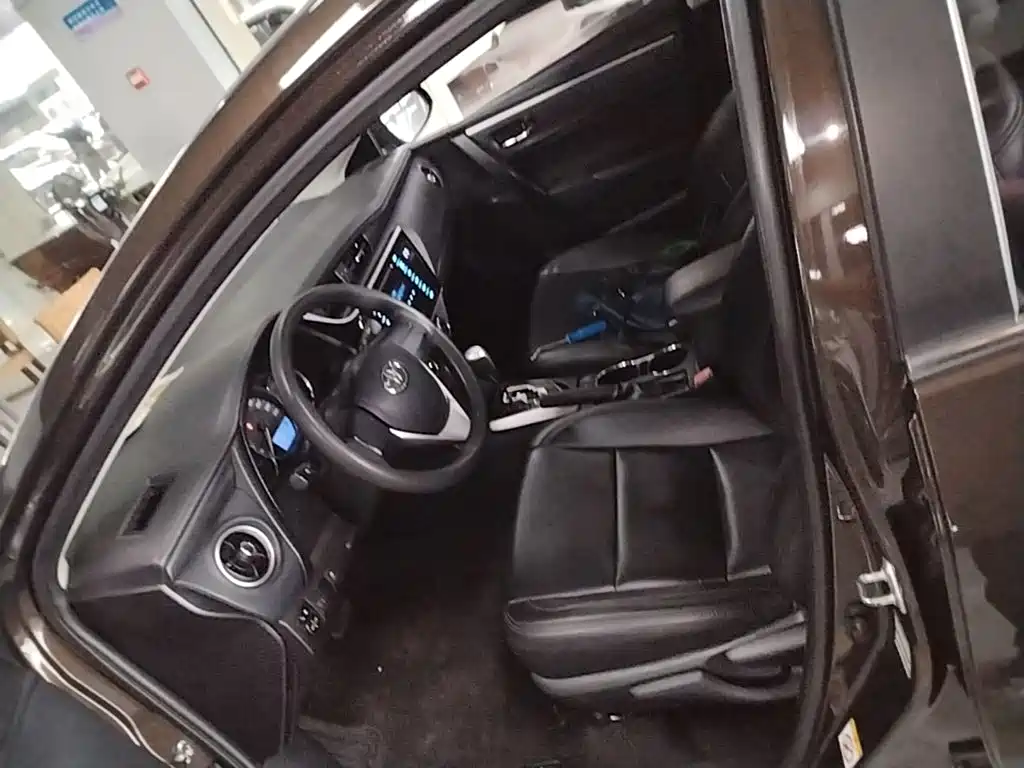 Toyota Corolla — миниатюра 15