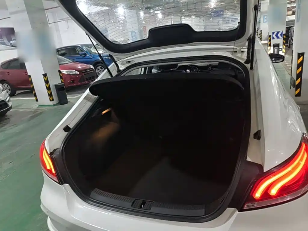MG MG6 — миниатюра 19