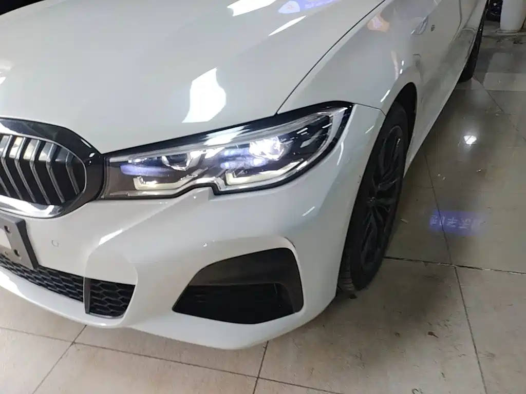 BMW 3 Series — миниатюра 24