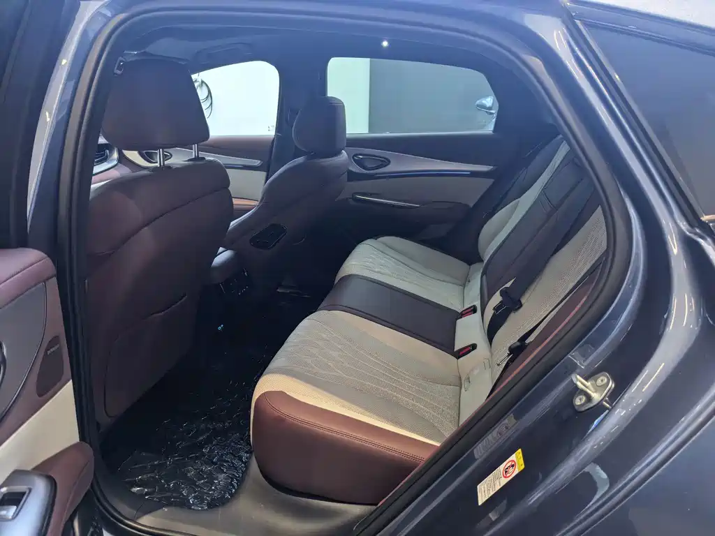 BYD Seal 07 DM-i — миниатюра 4