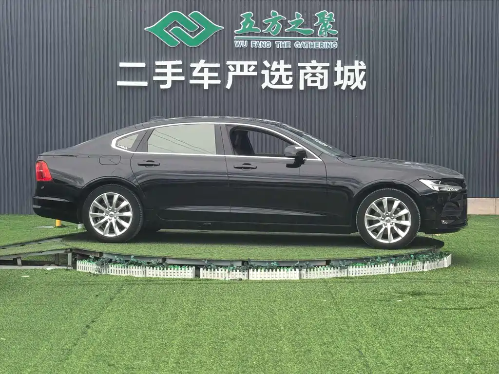 Volvo S90 2017 T5
