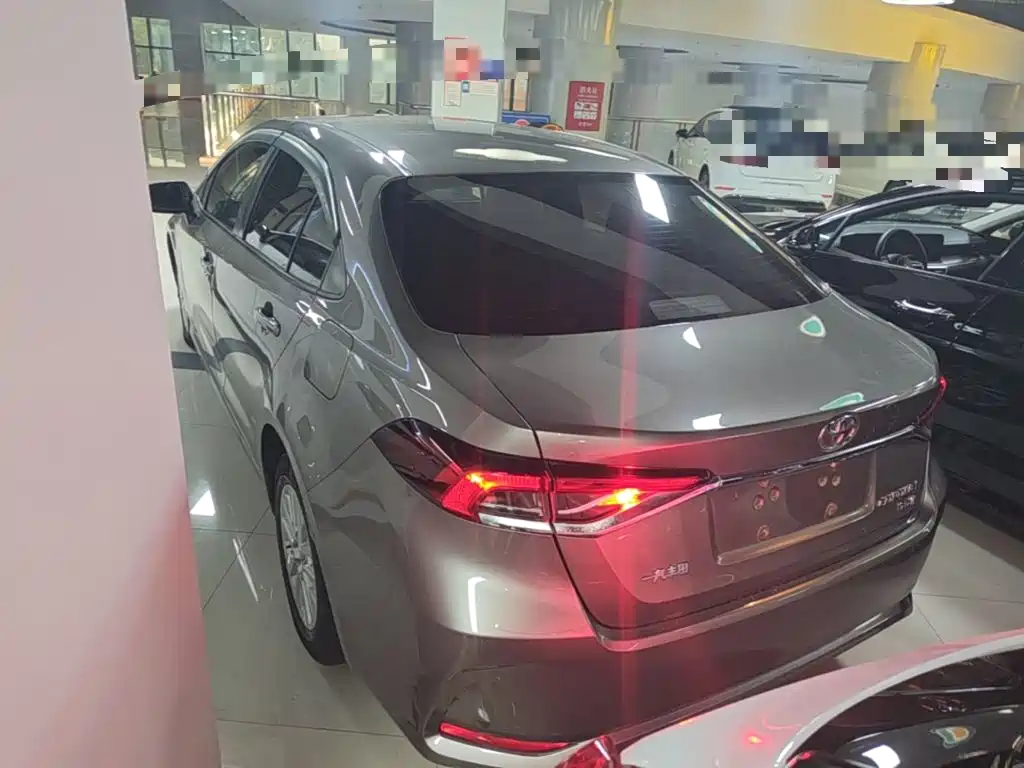 Toyota Corolla — миниатюра 5
