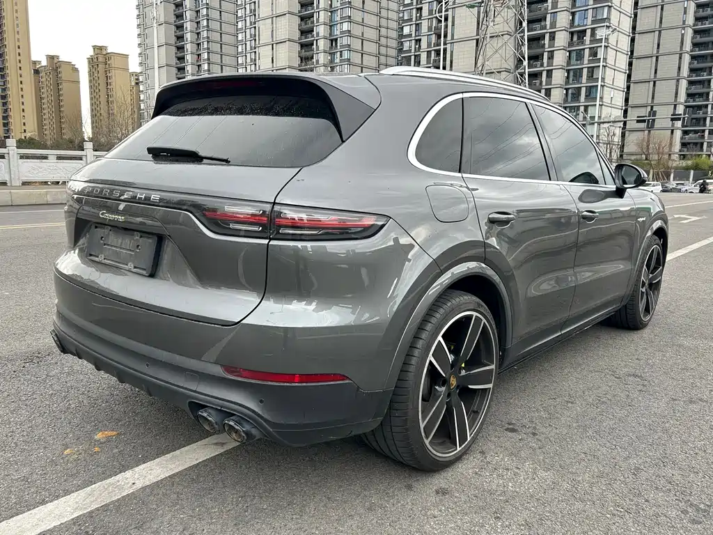 PORSCHE CAYENNE NEW ENERGY