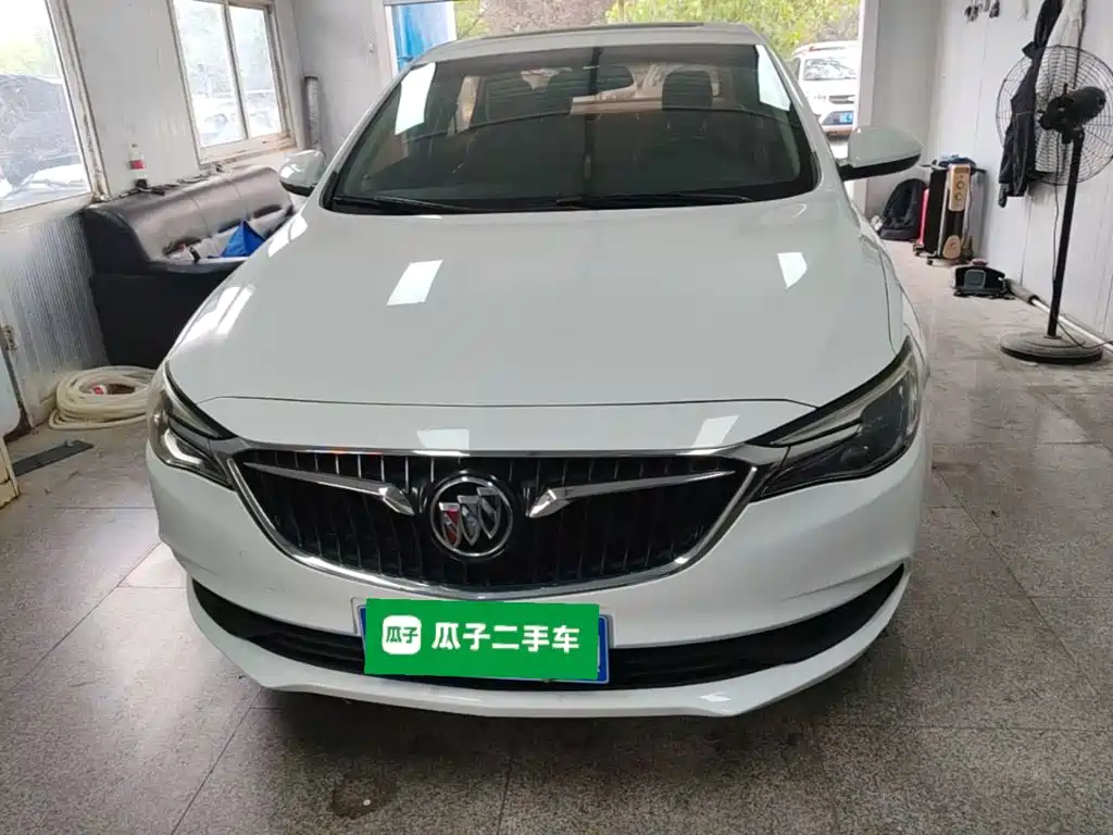 Buick Excelle — миниатюра 3