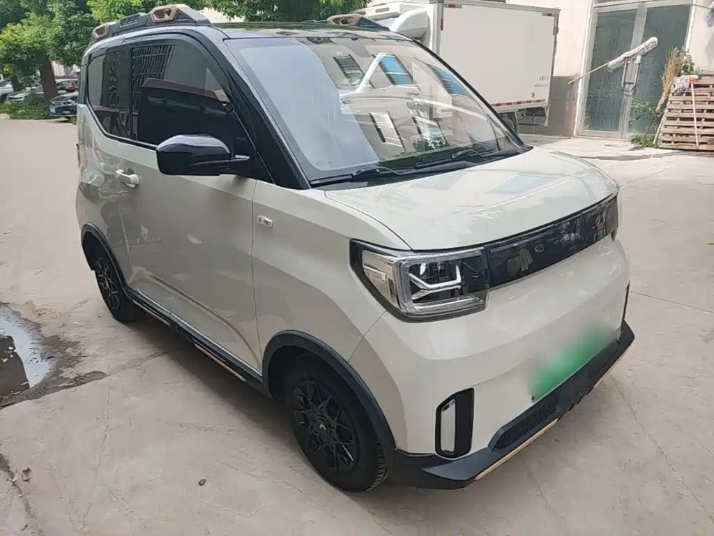 Wuling MINIEV — миниатюра 4