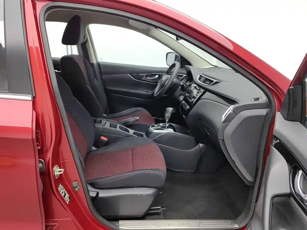 Nissan Qashqai — миниатюра 23