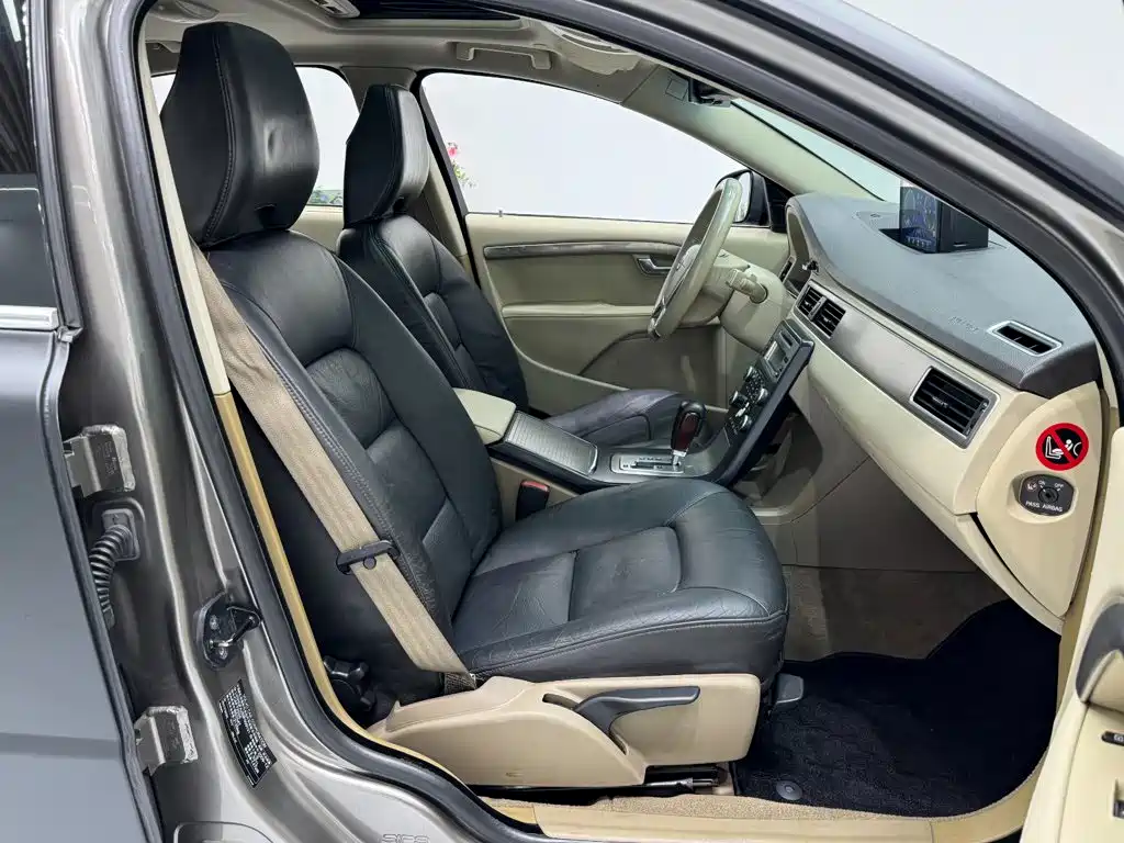 Volvo S80L — миниатюра 8